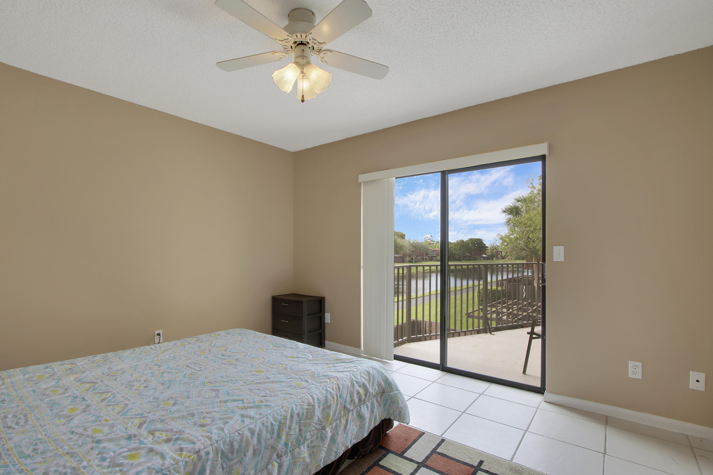 8093 Boca Rio Drive Boca Raton, FL 33433 - Photo 14 of 26 14