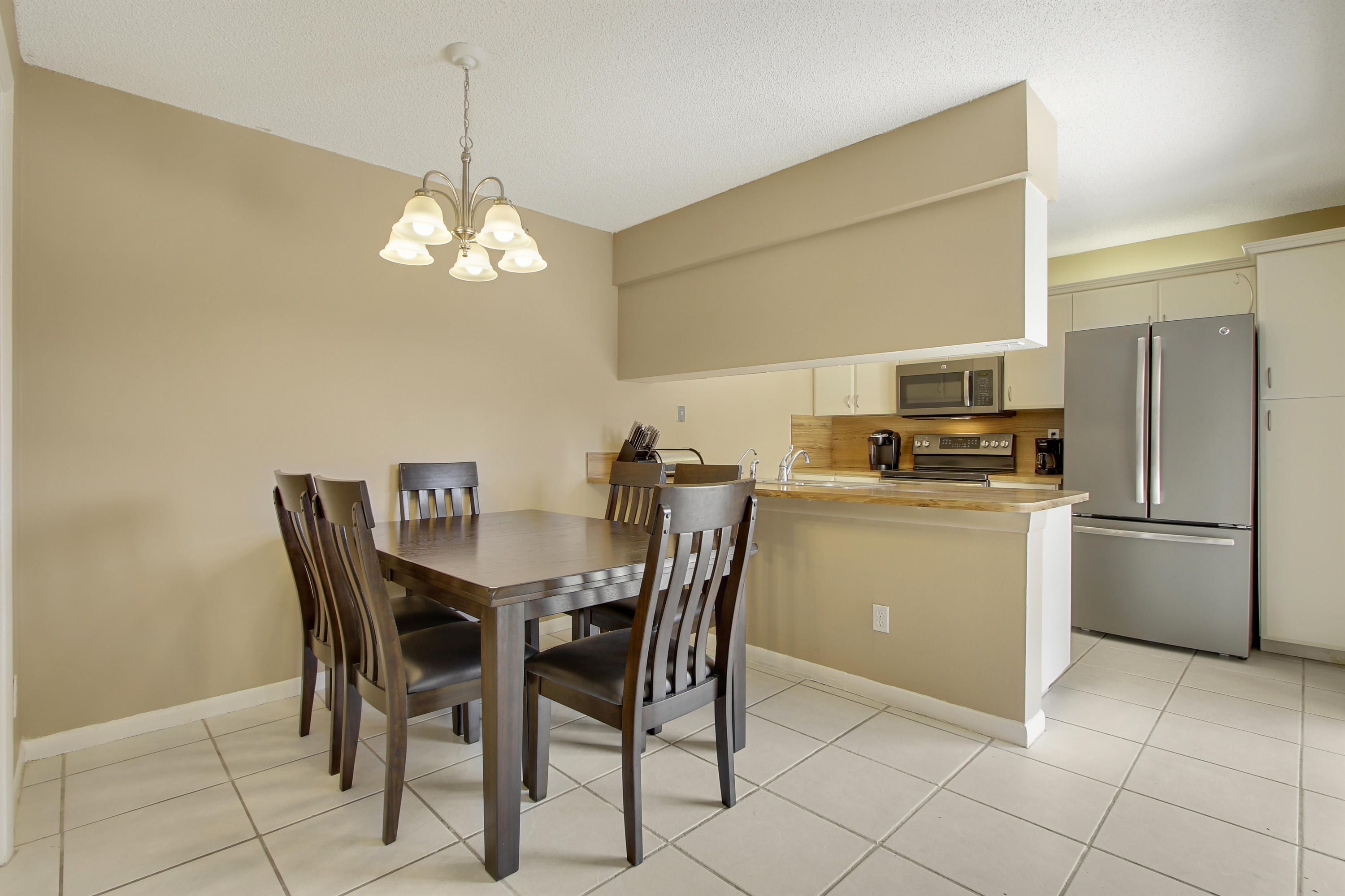 8093 Boca Rio Drive Boca Raton, FL 33433 - Photo 10 of 26 10
