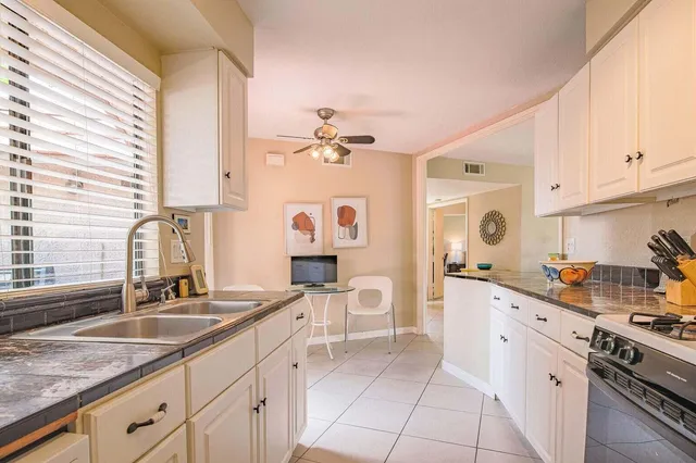 $318,000 | 68473 Calle Toledo, Cathedral City, CA 92234