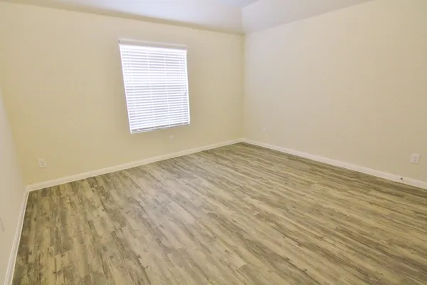 $1,950 | 6127 Dawn Misty Lane, Houston, TX 77048