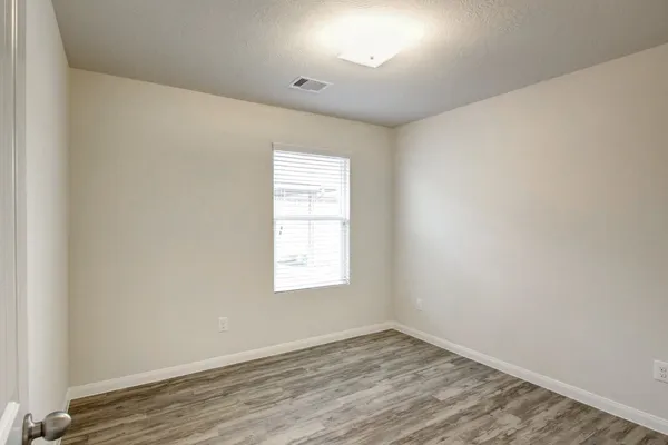 $1,900 | 6127 Dawn Misty Lane, Houston, TX 77048