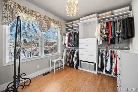 $390,000 | 16437 Cobbleskille Drive, Chesterfield, MO 63017