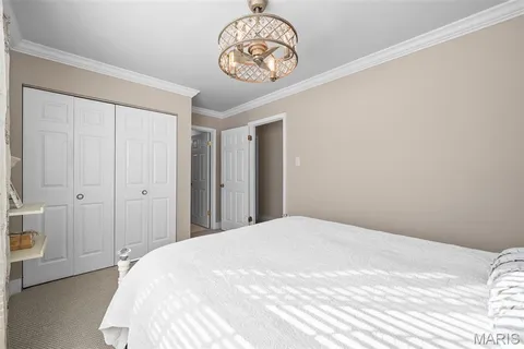 $390,000 | 16437 Cobbleskille Drive, Chesterfield, MO 63017