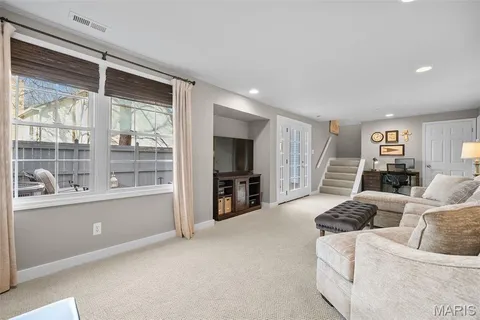 $390,000 | 16437 Cobbleskille Drive, Chesterfield, MO 63017