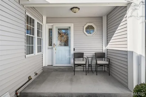 $390,000 | 16437 Cobbleskille Drive, Chesterfield, MO 63017