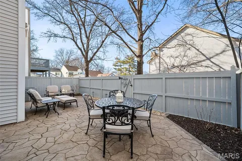 $390,000 | 16437 Cobbleskille Drive, Chesterfield, MO 63017