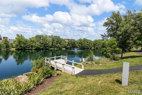 $390,000 | 16437 Cobbleskille Drive, Chesterfield, MO 63017