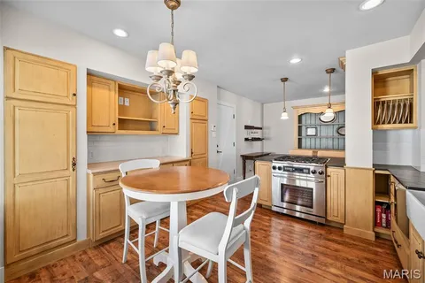 $390,000 | 16437 Cobbleskille Drive, Chesterfield, MO 63017