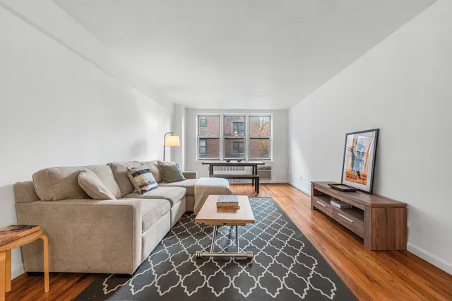 $500,000 | 415 Argyle Road, Unit 4W | Ditmas Park