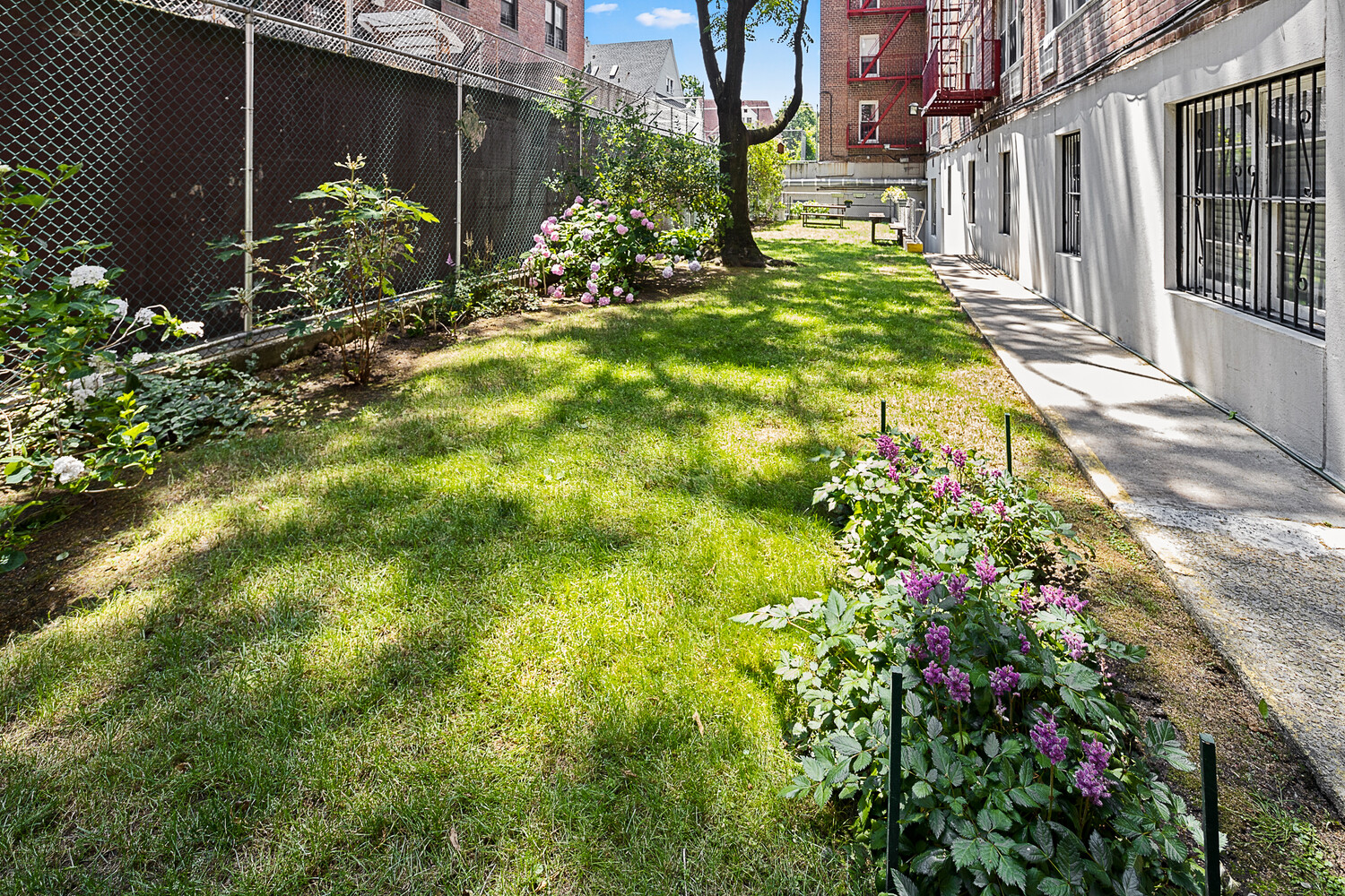 415 Argyle Road, Unit 4W Brooklyn, NY 11218 - Photo 13 of 15