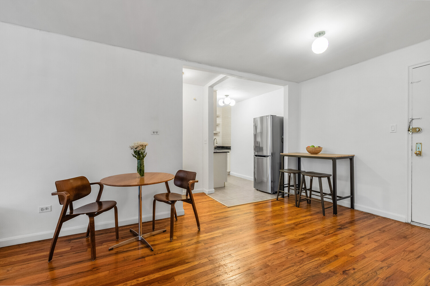 415 Argyle Road, Unit 4W Brooklyn, NY 11218 - Photo 4 of 15
