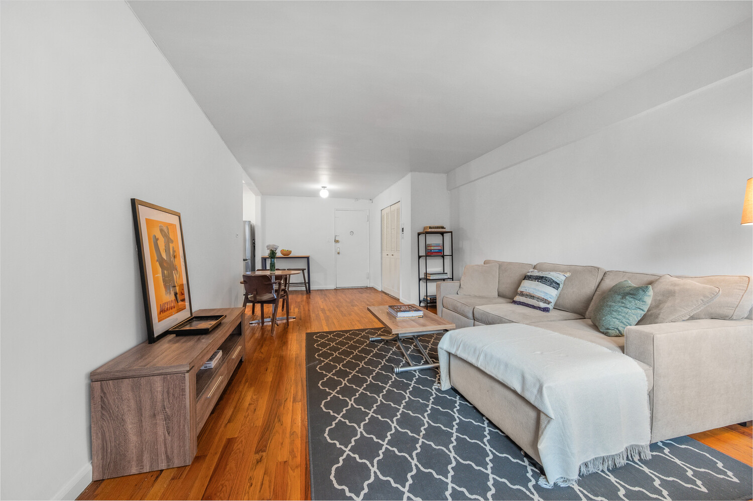 415 Argyle Road, Unit 4W Brooklyn, NY 11218 - Photo 4 of 16