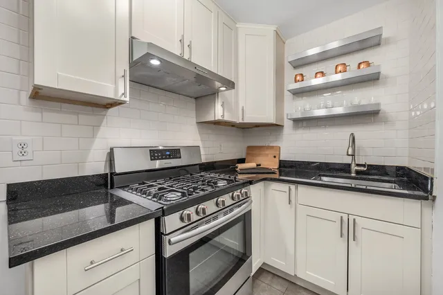 $500,000 | 415 Argyle Road, Unit 4W | Ditmas Park