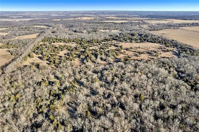 $1,500,000 | 548 Kingman Road, Quenemo, KS 66528