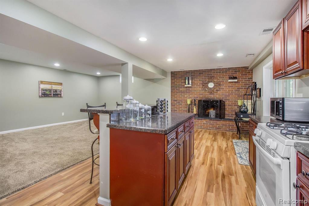 4297 Rurik Drive Howell, MI 48843 - Photo 15 of 24