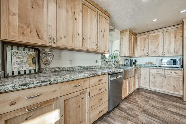 $439,000 | 37978 Auberry Road, Auberry, CA 93602