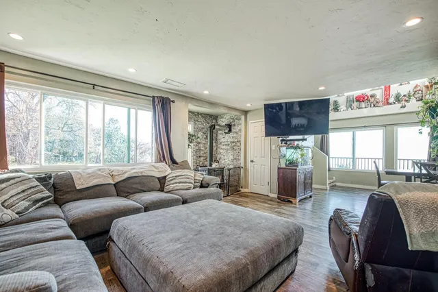 $439,000 | 37978 Auberry Road, Auberry, CA 93602