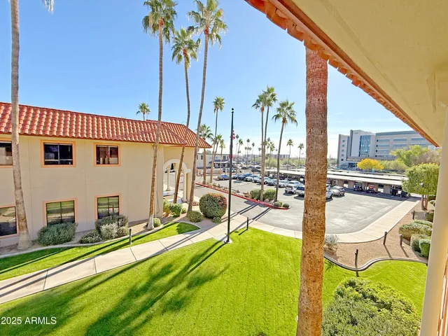 $105,000 | 10330 West Thunderbird Boulevard, Unit A303, Sun City, AZ 85351