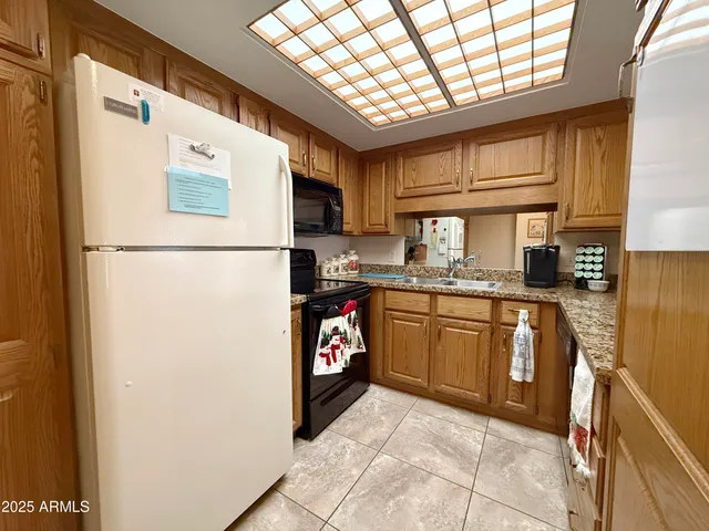 $105,000 | 10330 West Thunderbird Boulevard, Unit A303, Sun City, AZ 85351