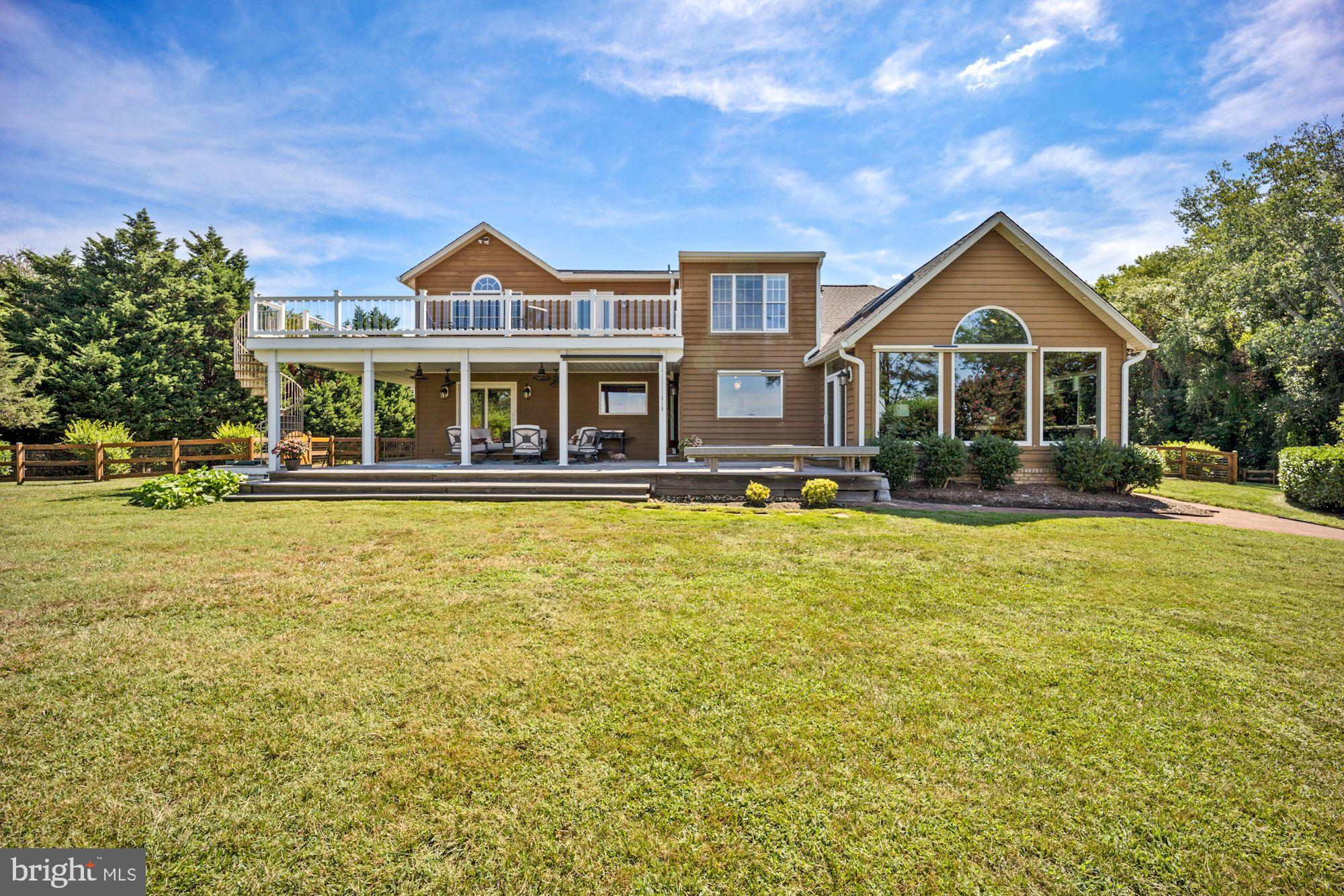 8100 Pinehurst Harbour Way Pasadena, MD 21122 - Photo 18 of 70 Rear of House with Spacious Backyard