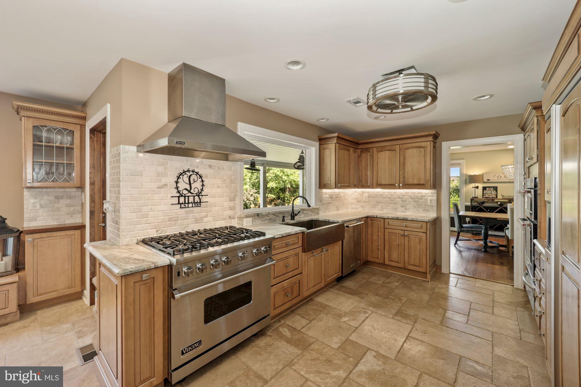 8100 Pinehurst Harbour Way Pasadena, MD 21122 - Photo 33 of 70 Gourmet Kitchen with top of the line appliances