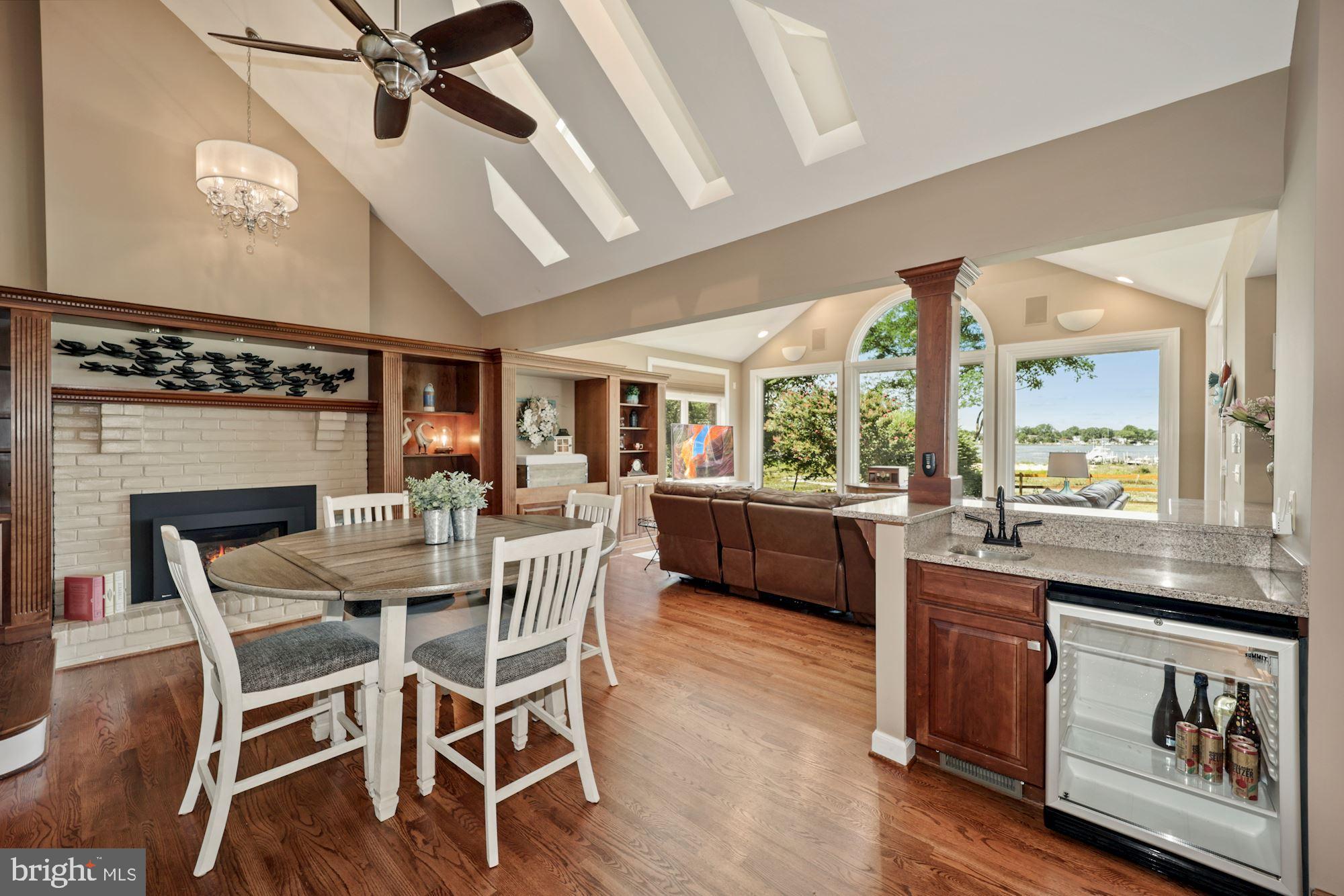8100 Pinehurst Harbour Way Pasadena, MD 21122 - Photo 38 of 70 Great Room has wet bar and built-ins and fireplace