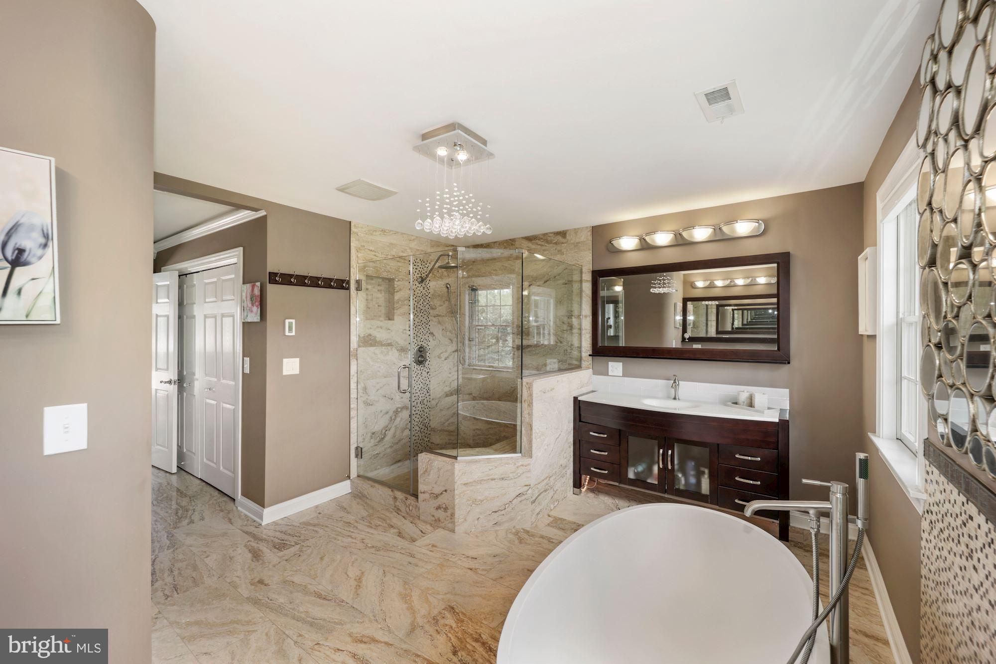 8100 Pinehurst Harbour Way Pasadena, MD 21122 - Photo 55 of 70 Master Bath