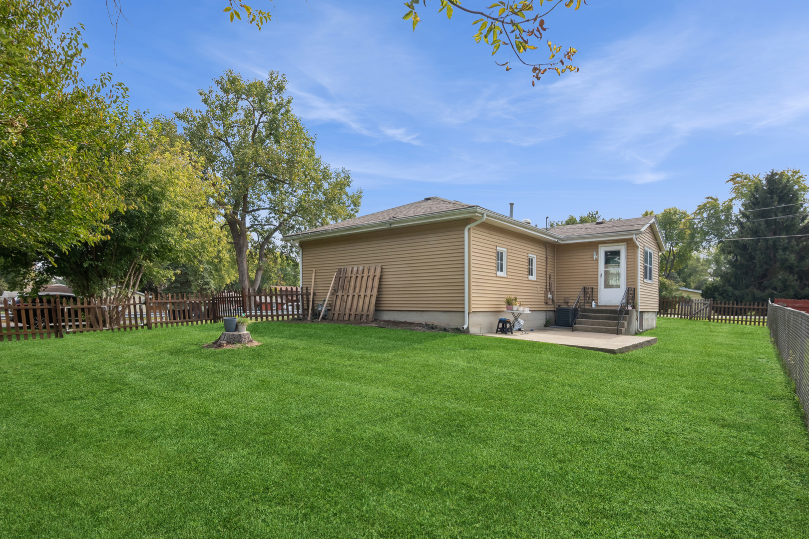 1807 Beach Road McHenry, IL 60050 - Photo 16 of 19