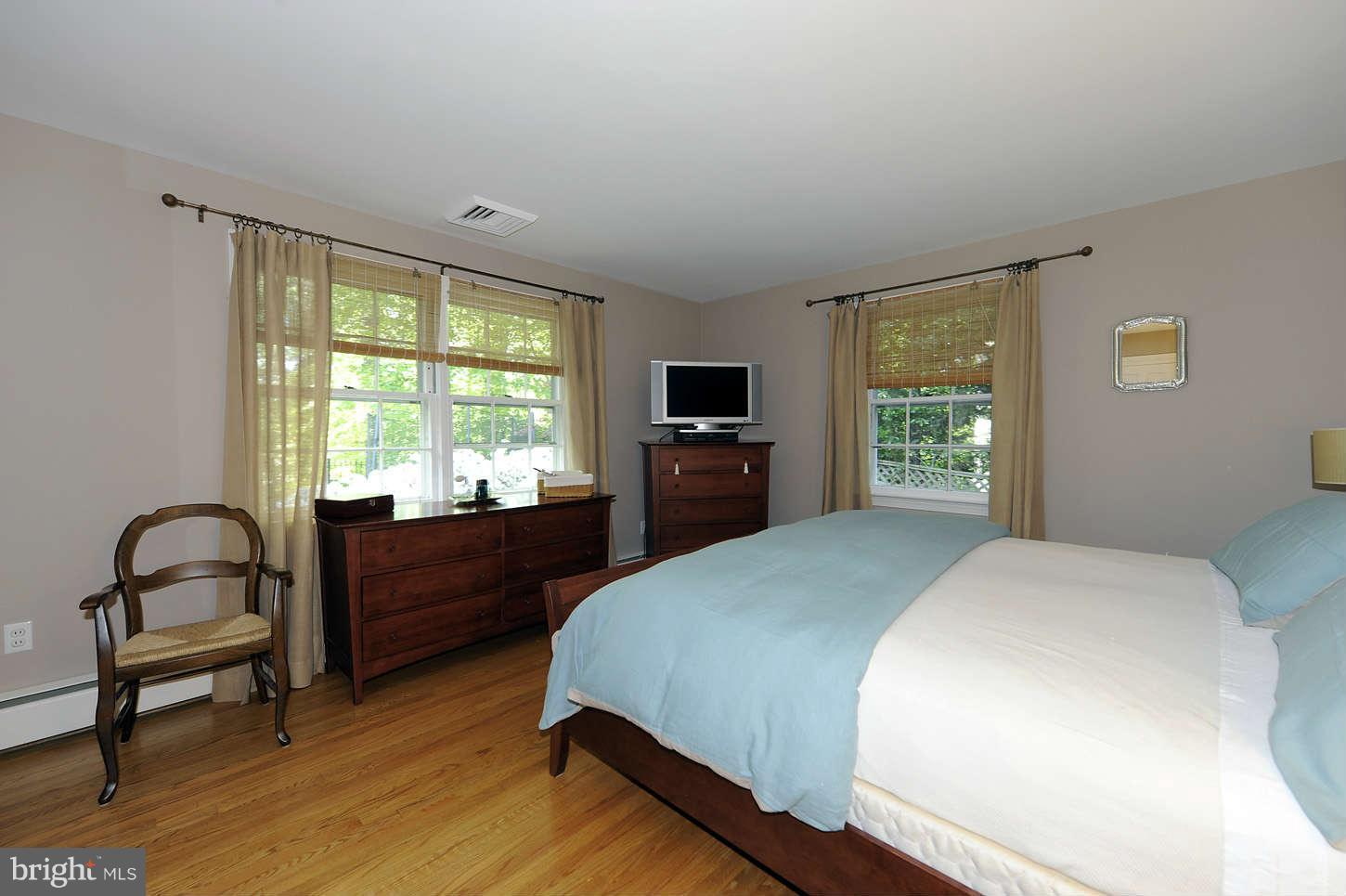 5506 Jordan Road Bethesda, MD 20816 - Photo 15 of 30 Bedroom (Master)