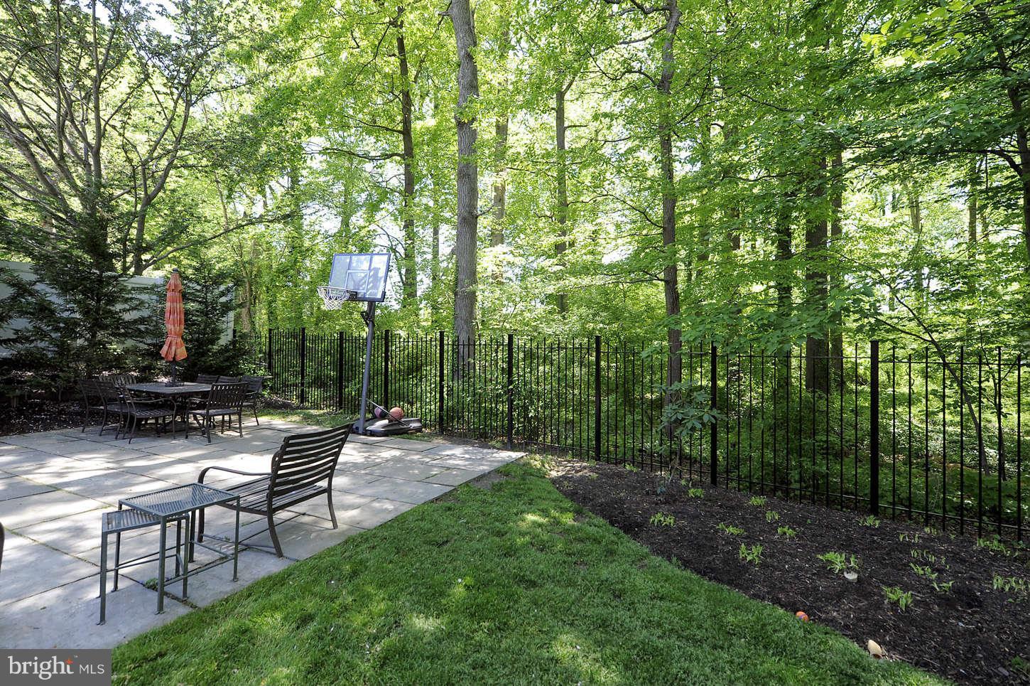 5506 Jordan Road Bethesda, MD 20816 - Photo 28 of 30 Exterior (Rear)