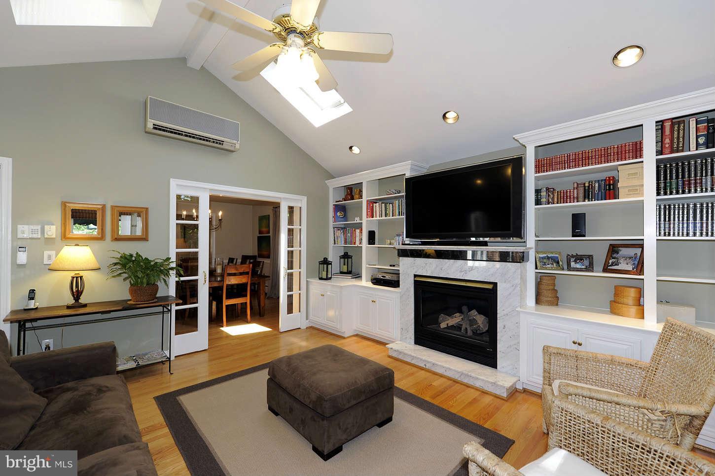 5506 Jordan Road Bethesda, MD 20816 - Photo 10 of 30 Family Room