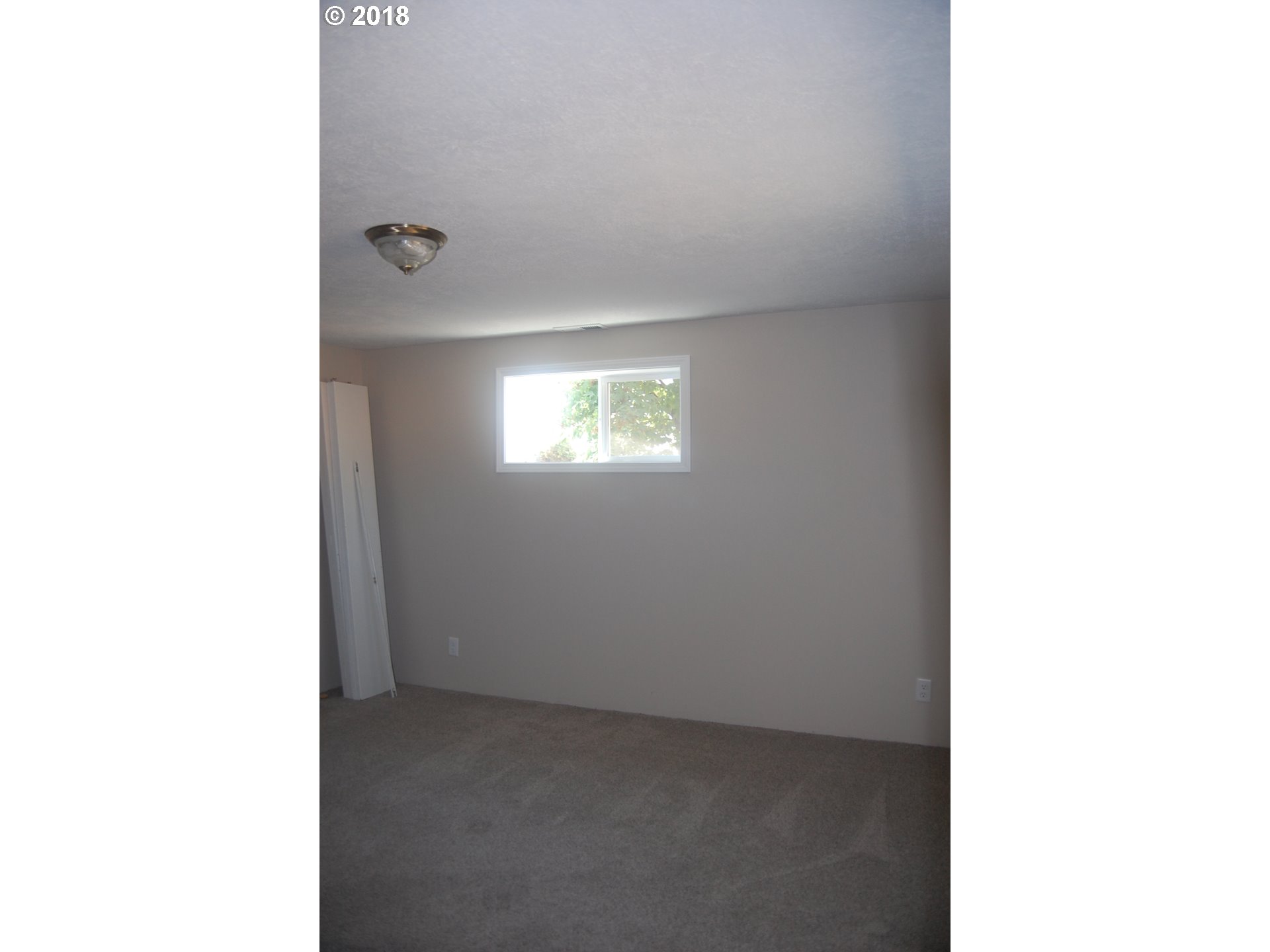 6415 Southeast Amity Road Amity, OR 97101 - Photo 10 of 17