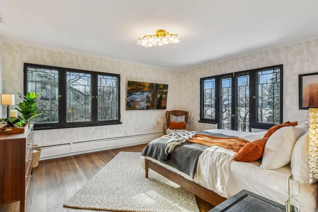 $14,995 | 4637 East Lake Harriet Parkway, Minneapolis, MN 55419