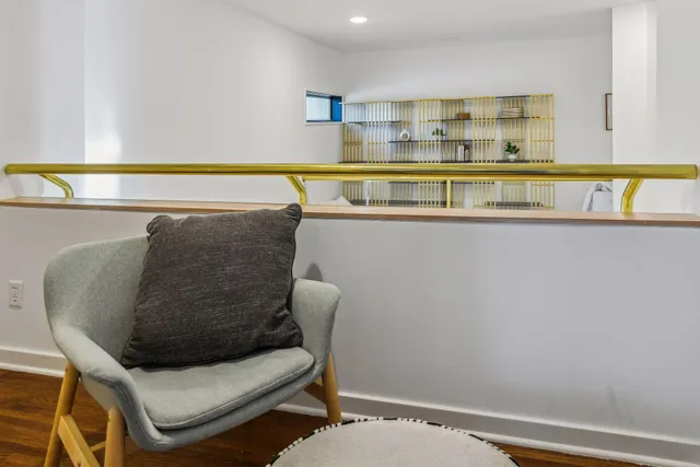 $14,995 | 4637 East Lake Harriet Parkway, Minneapolis, MN 55419