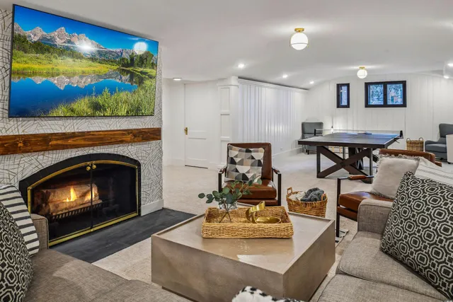 $14,995 | 4637 East Lake Harriet Parkway, Minneapolis, MN 55419