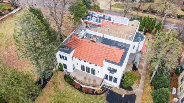 $14,995 | 4637 East Lake Harriet Parkway, Minneapolis, MN 55419