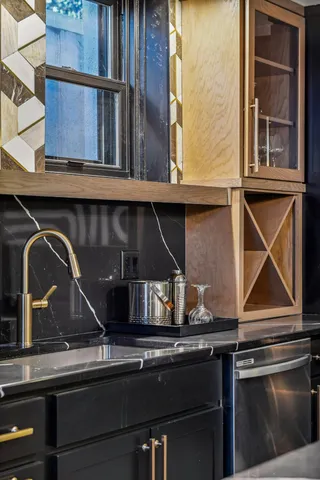 $14,995 | 4637 East Lake Harriet Parkway, Minneapolis, MN 55419