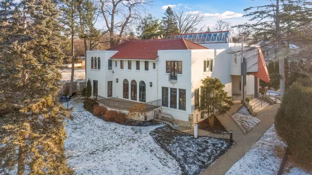 $14,995 | 4637 East Lake Harriet Parkway, Minneapolis, MN 55419