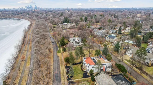 $14,995 | 4637 East Lake Harriet Parkway, Minneapolis, MN 55419