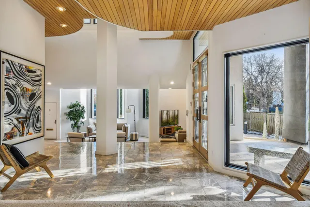 $14,995 | 4637 East Lake Harriet Parkway, Minneapolis, MN 55419