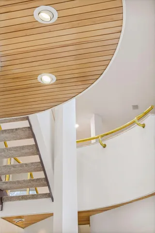 $14,995 | 4637 East Lake Harriet Parkway, Minneapolis, MN 55419