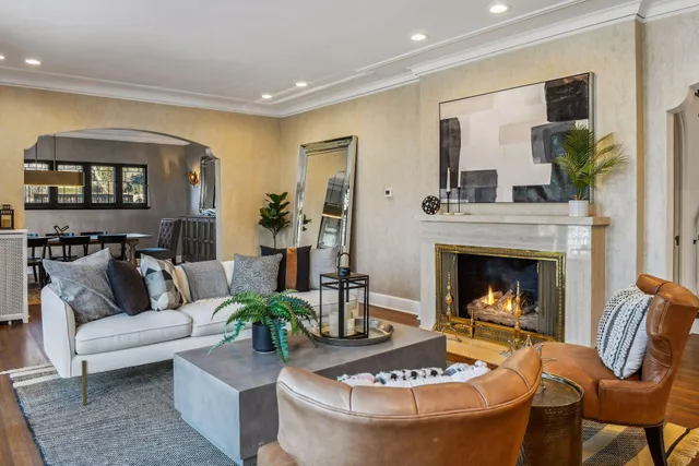 $14,995 | 4637 East Lake Harriet Parkway, Minneapolis, MN 55419