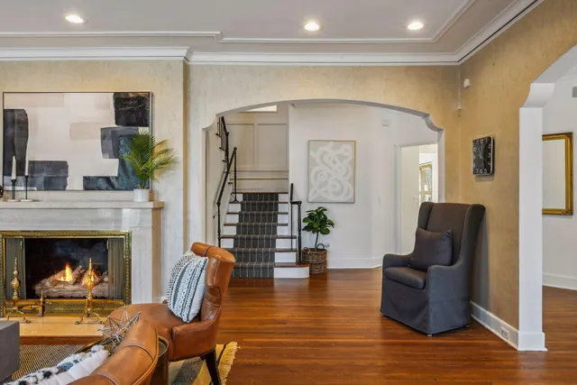 $14,995 | 4637 East Lake Harriet Parkway, Minneapolis, MN 55419