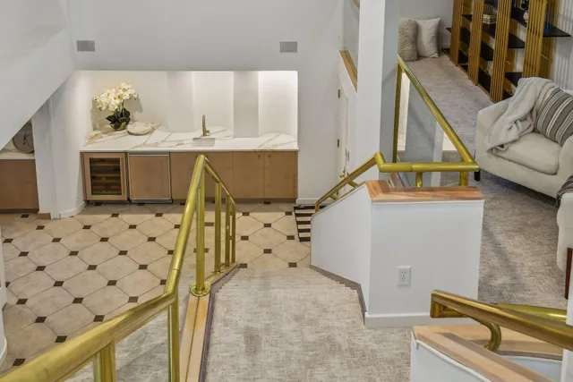 $14,995 | 4637 East Lake Harriet Parkway, Minneapolis, MN 55419