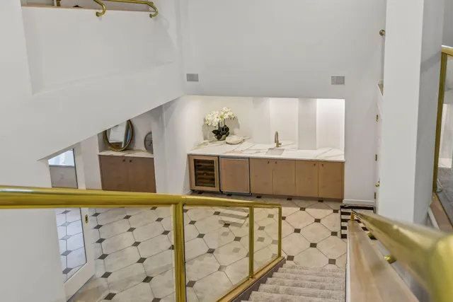 $14,995 | 4637 East Lake Harriet Parkway, Minneapolis, MN 55419