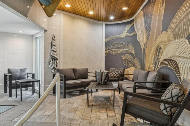 $14,995 | 4637 East Lake Harriet Parkway, Minneapolis, MN 55419