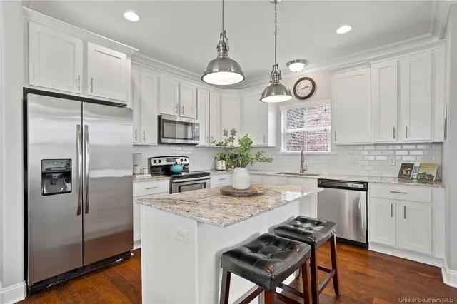 $252,000 | 2020 Maison Rue Drive, Unit 5, Lake Charles, LA 70605