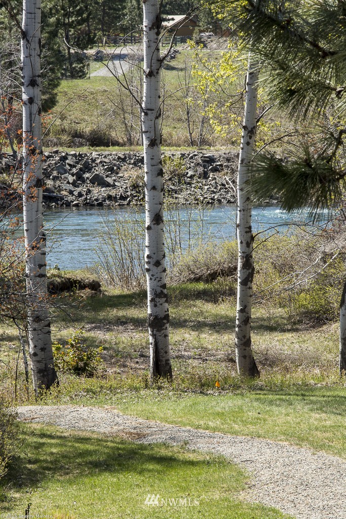 24 Wright Road Winthrop, WA 98862 - Photo 3 of 25 Gallery Image 3