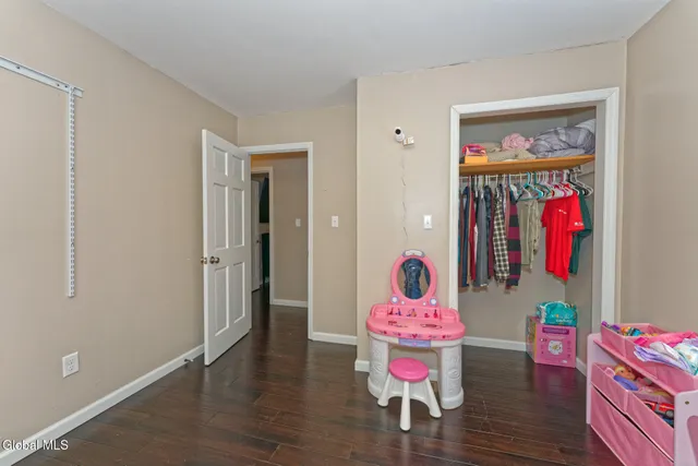 $335,000 | 35 Pinewood Way, Argyle, NY 12809