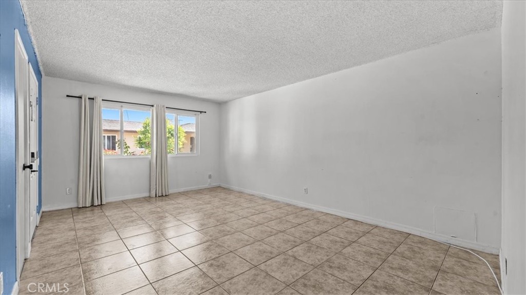 1710 Appleton Way Pomona, CA 91767 - Photo 6 of 32